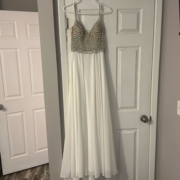 Lulus bridal dress - Picture 3 of 3